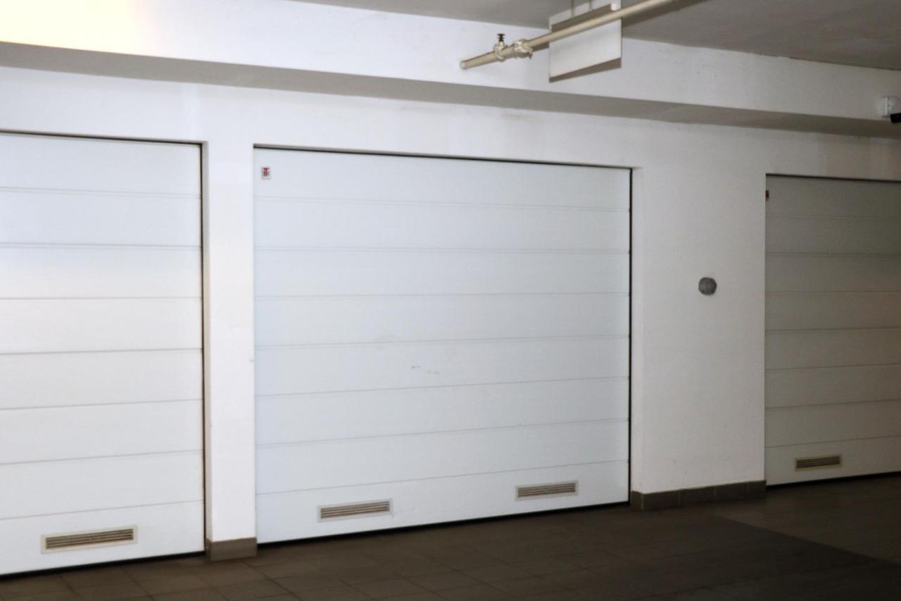 Apartment Elena 1, Zagreb City With Garage Εξωτερικό φωτογραφία