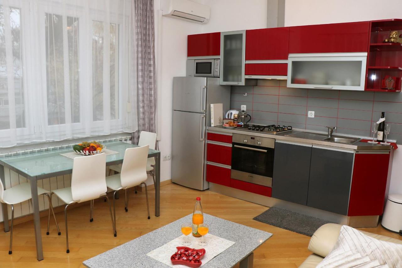 Apartment Elena 1, Zagreb City With Garage Εξωτερικό φωτογραφία