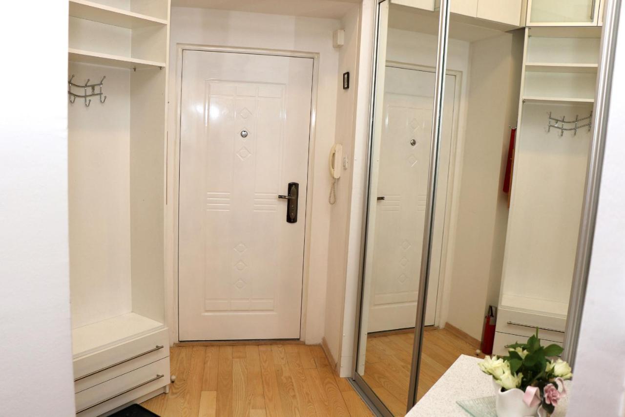 Apartment Elena 1, Zagreb City With Garage Εξωτερικό φωτογραφία